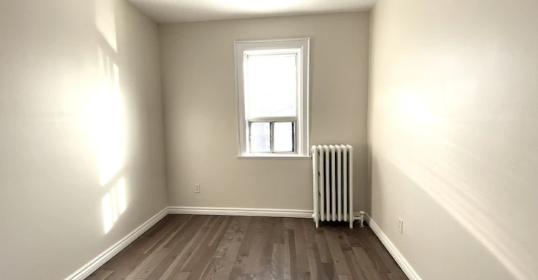 184 Westwood Avenue, Toronto, ON, M4K 2B1 - 10