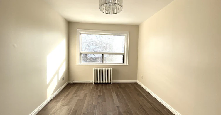 184 Westwood Avenue, Toronto, ON, M4K 2B1 - 9