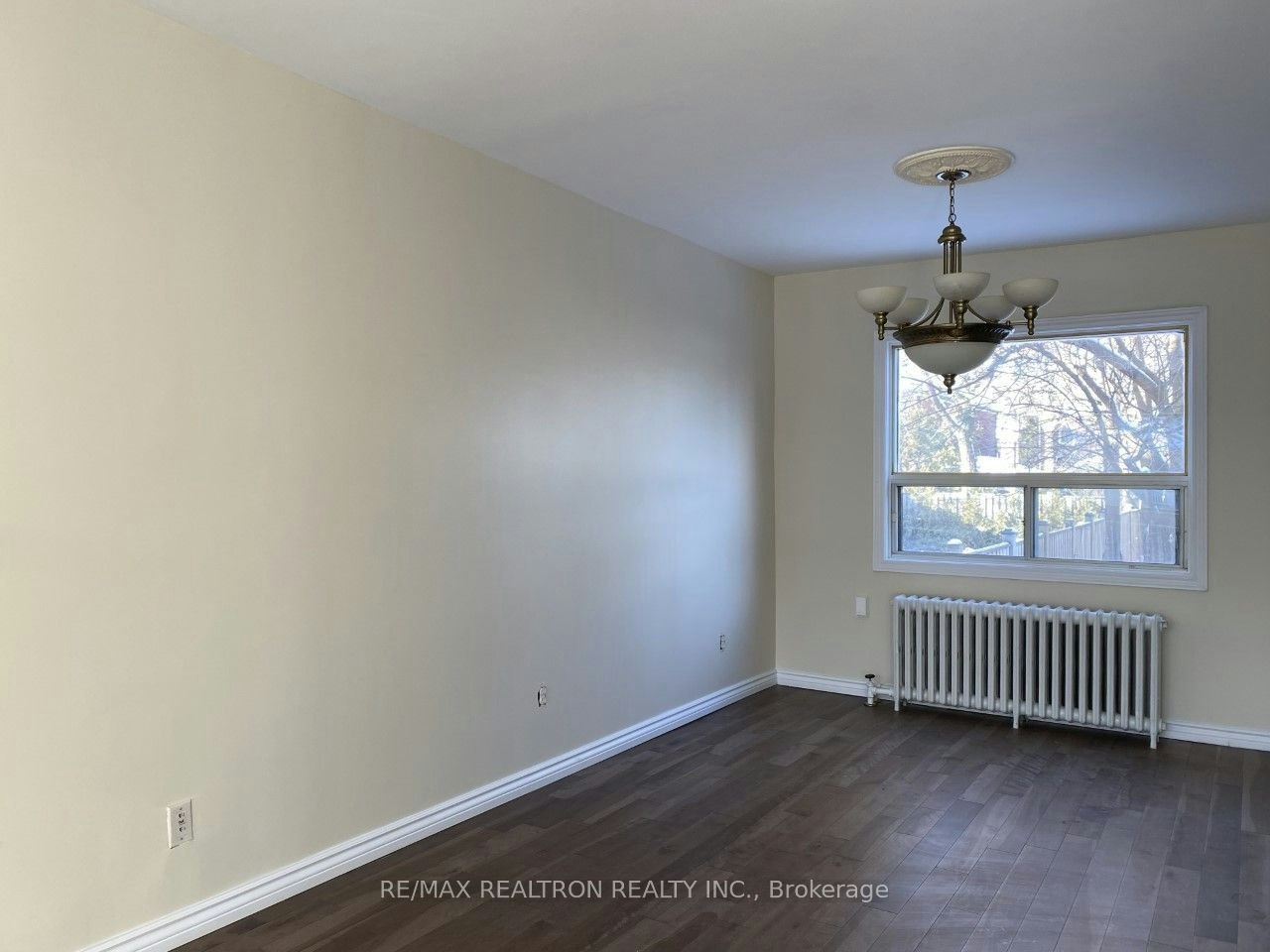184 Westwood Avenue, Toronto, ON, M4K 2B1 - 6