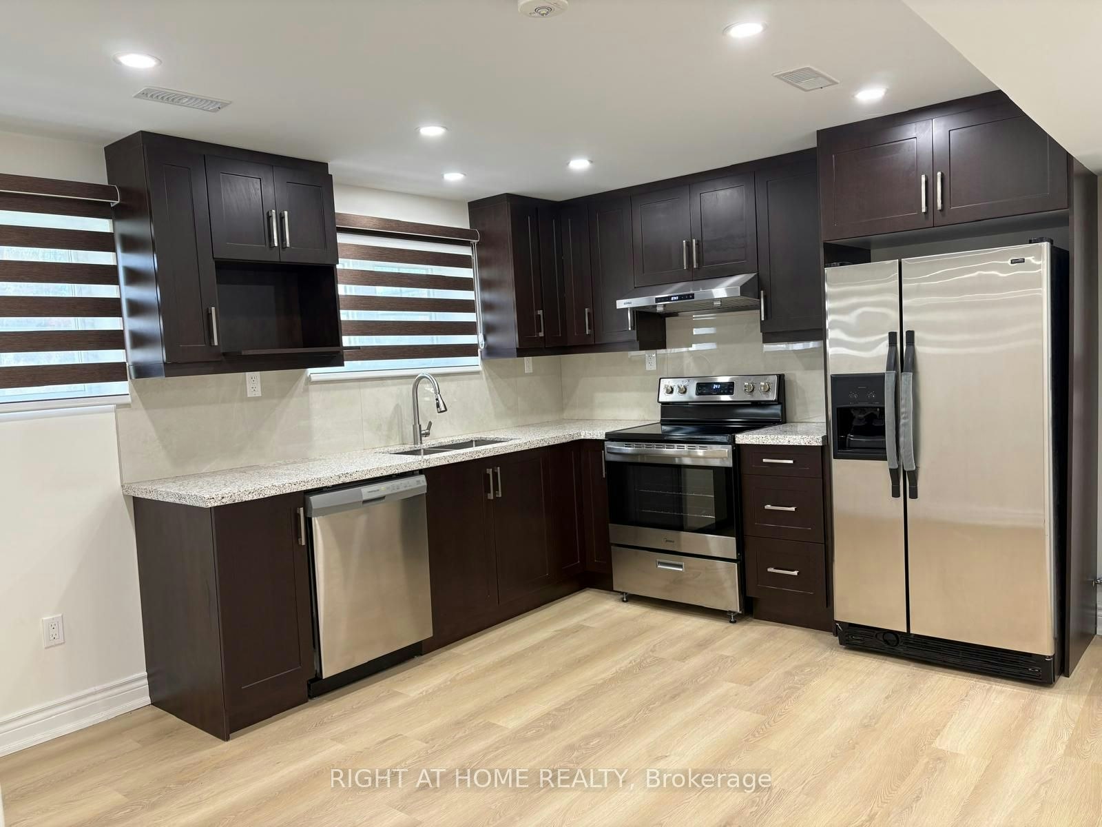 2453 New Providence Street, Oshawa, ON, L1L 0G2 - 10