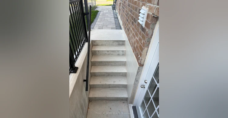 2453 New Providence Street, Oshawa, ON, L1L 0G2 - 4