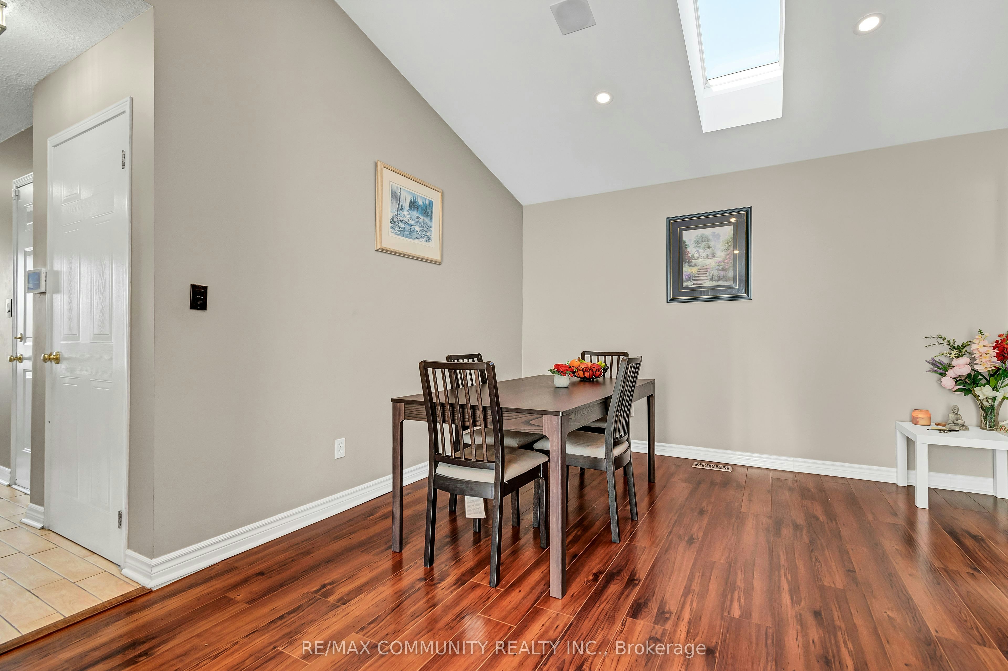 1376 Trowbridge Drive, Oshawa, ON, L1G 7R7 - 4