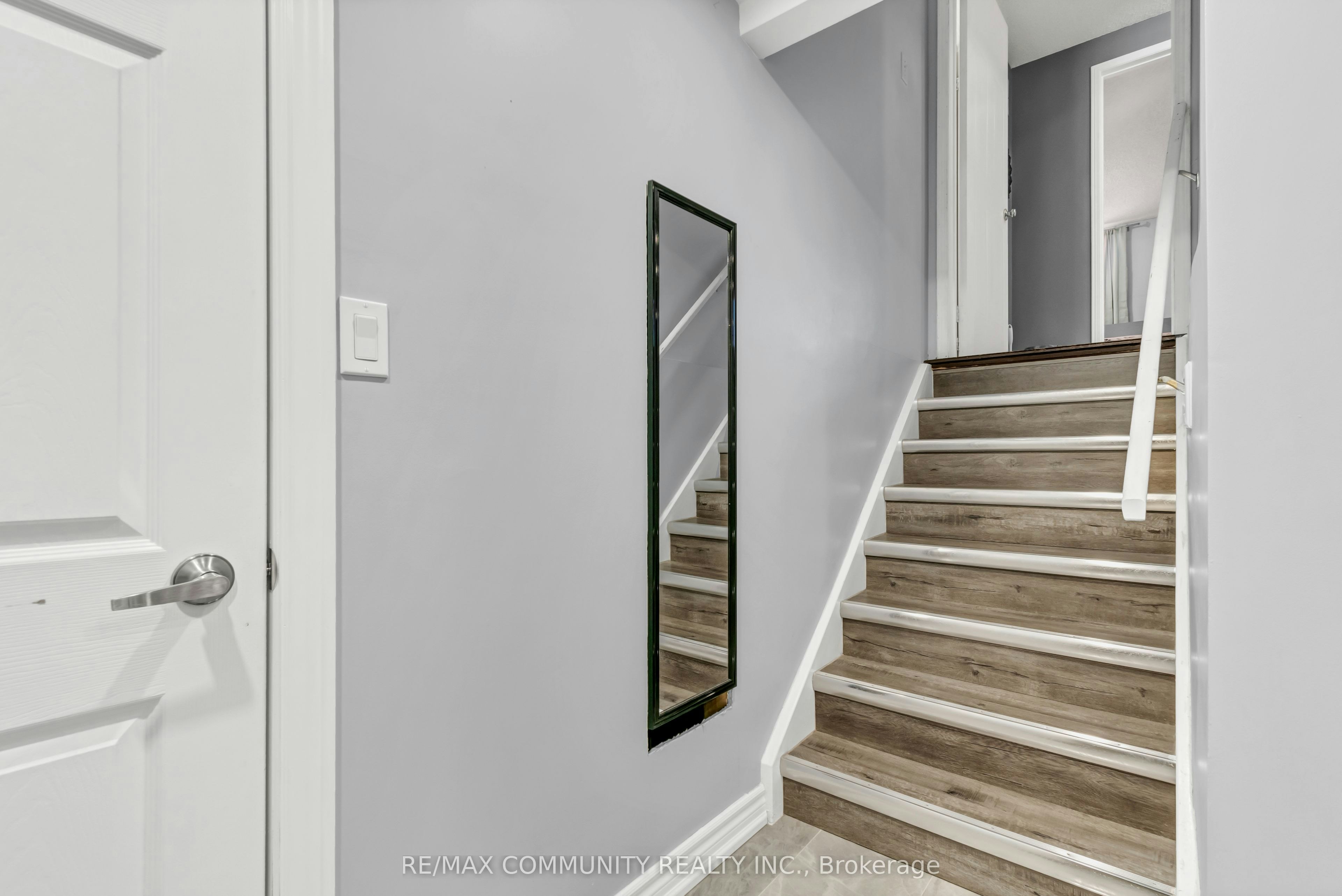 1376 Trowbridge Drive, Oshawa, ON, L1G 7R7 - 10