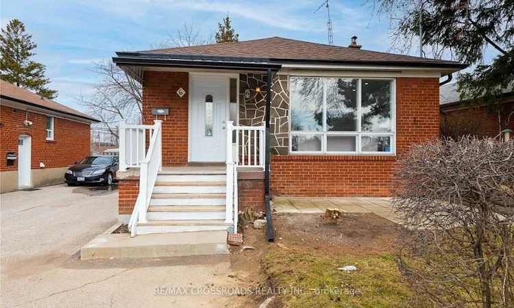 6 Larkhall Avenue