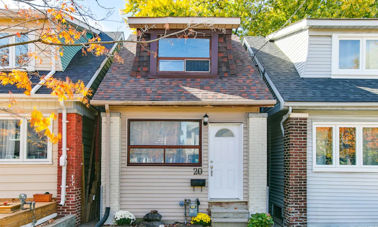20 Kelvin Avenue