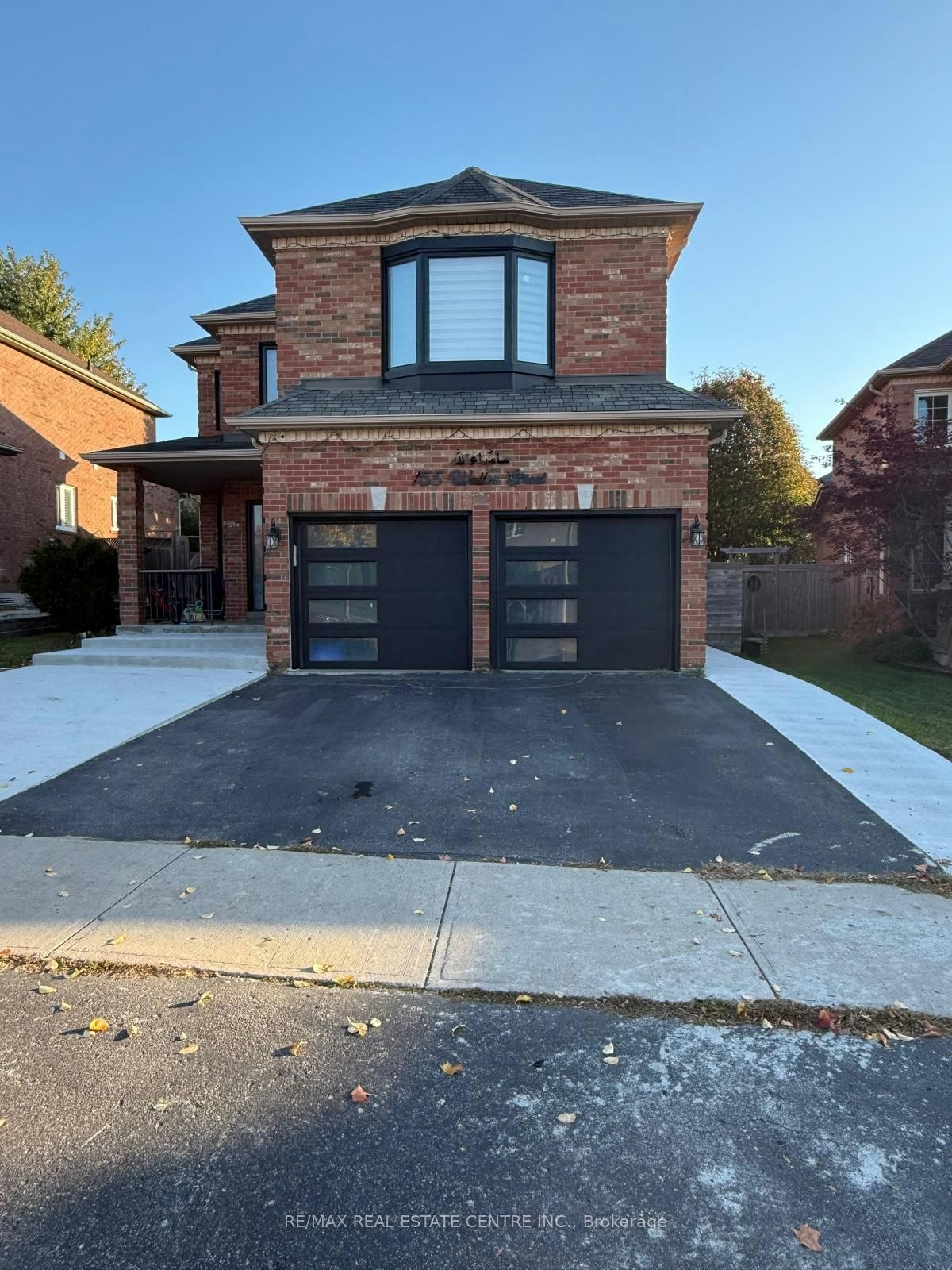 BSMT-155 Waller Street, Whitby, ON, L1R 2P7