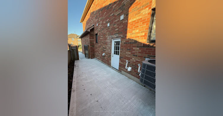 BSMT-155 Waller Street, Whitby, ON, L1R 2P7 - 21