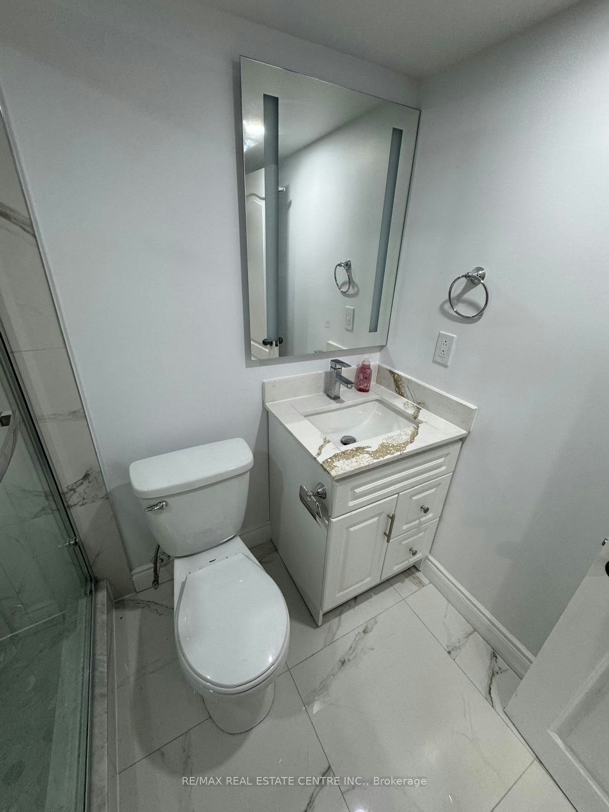 BSMT-155 Waller Street, Whitby, ON, L1R 2P7 - 7