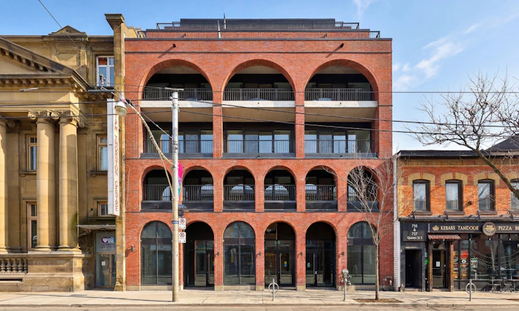 405-761 Queen Street E