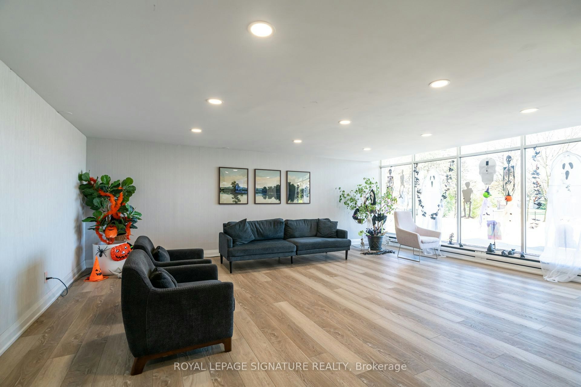 812-2550 Pharmacy Avenue, Toronto, ON, M1W 1H9 - 35