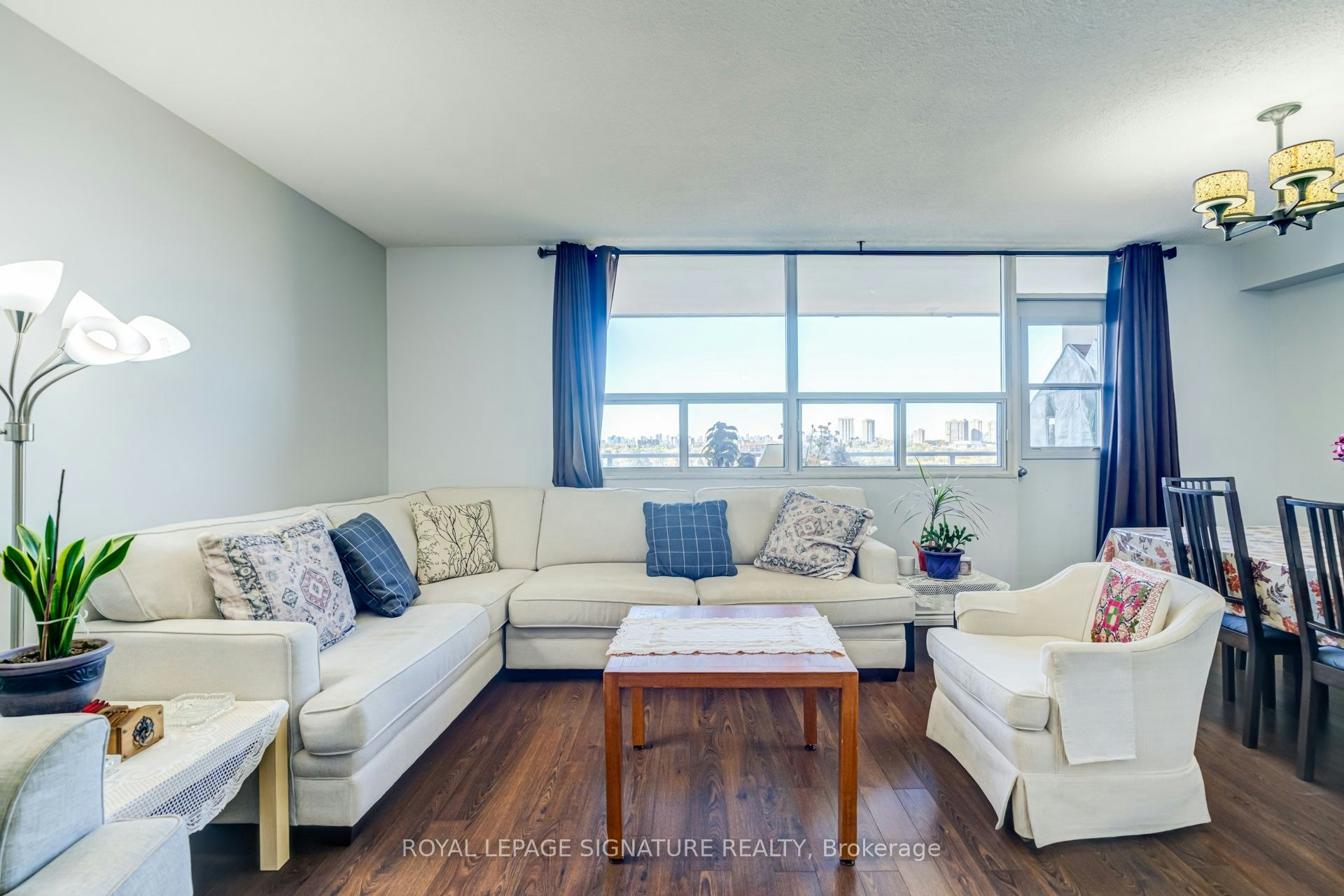 812-2550 Pharmacy Avenue, Toronto, ON, M1W 1H9 - 7