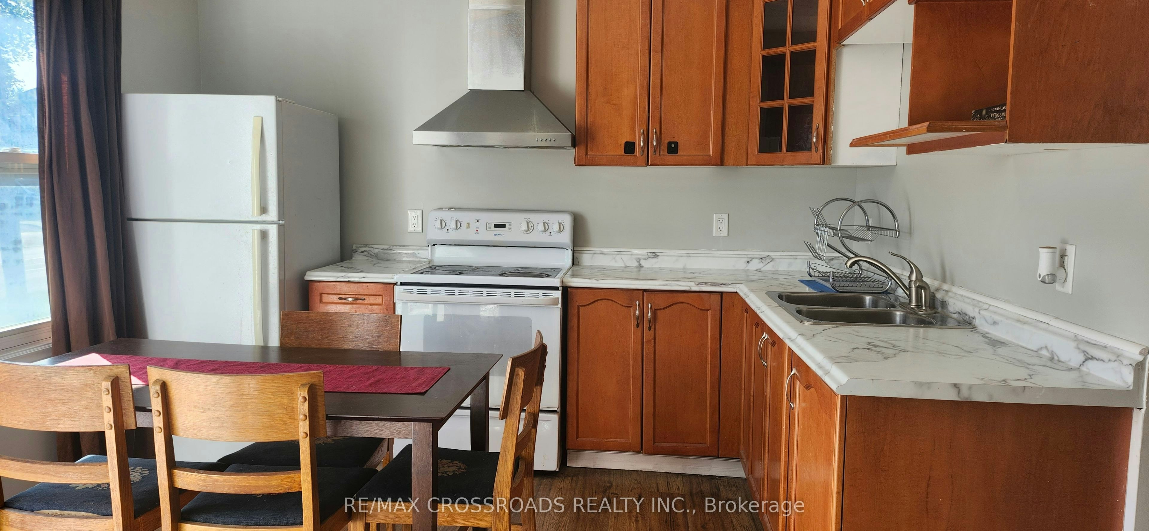 Front unit-Main floor-220 Mcnaughton Avenue, Oshawa, ON, L1H 3B6 - 4