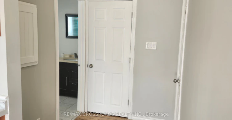 Front unit-Main floor-220 Mcnaughton Avenue, Oshawa, ON, L1H 3B6 - 6