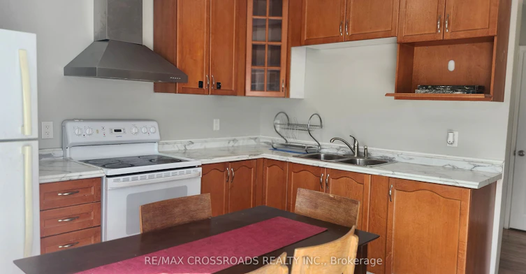 Front unit-Main floor-220 Mcnaughton Avenue, Oshawa, ON, L1H 3B6 - 3