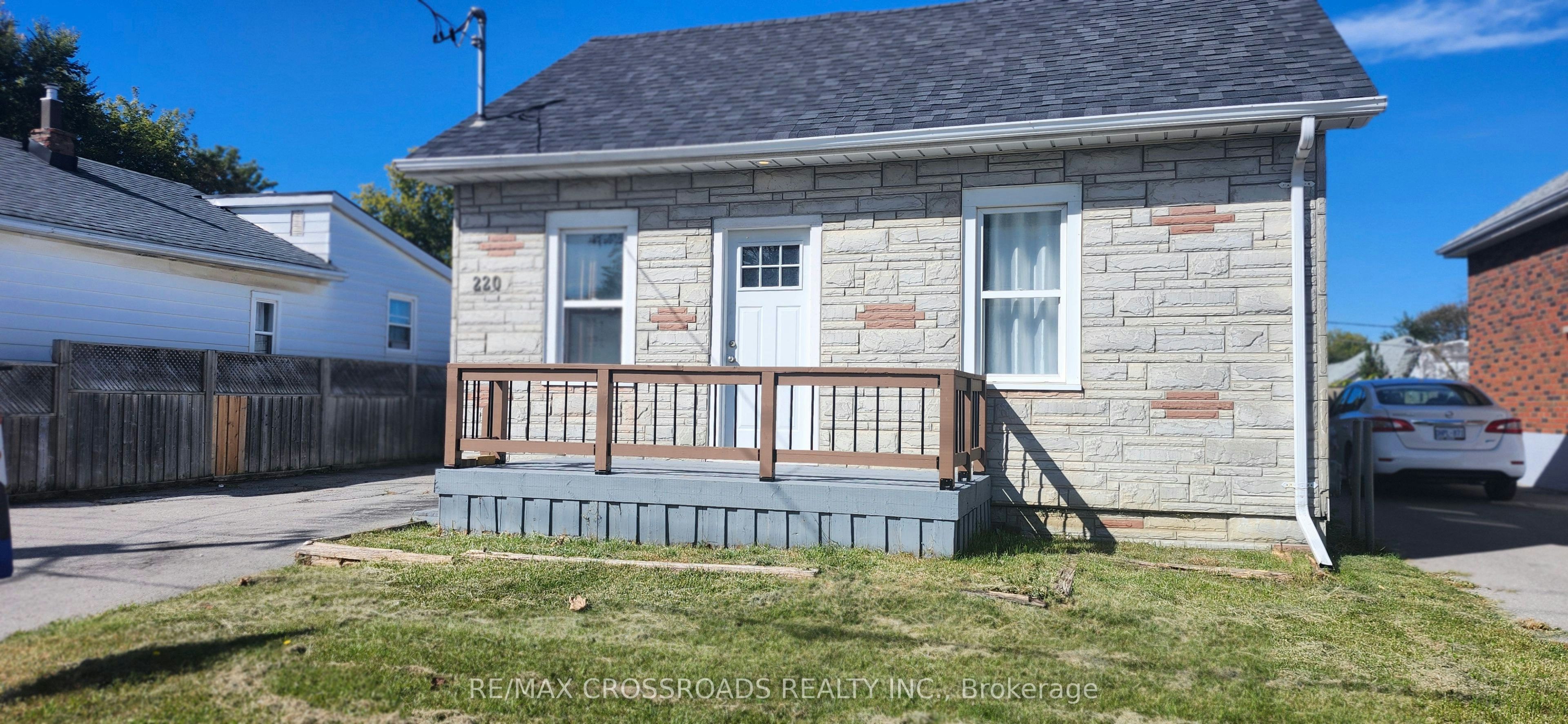 Front unit-Main floor-220 Mcnaughton Avenue, Oshawa, ON, L1H 3B6 - 2