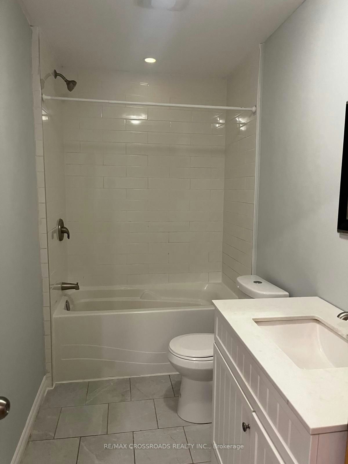 Rear unit-Main floor-220 Mcnaughton Avenue, Oshawa, ON, L1H 3B6 - 10