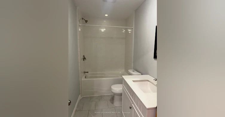Rear unit-Main floor-220 Mcnaughton Avenue, Oshawa, ON, L1H 3B6 - 10