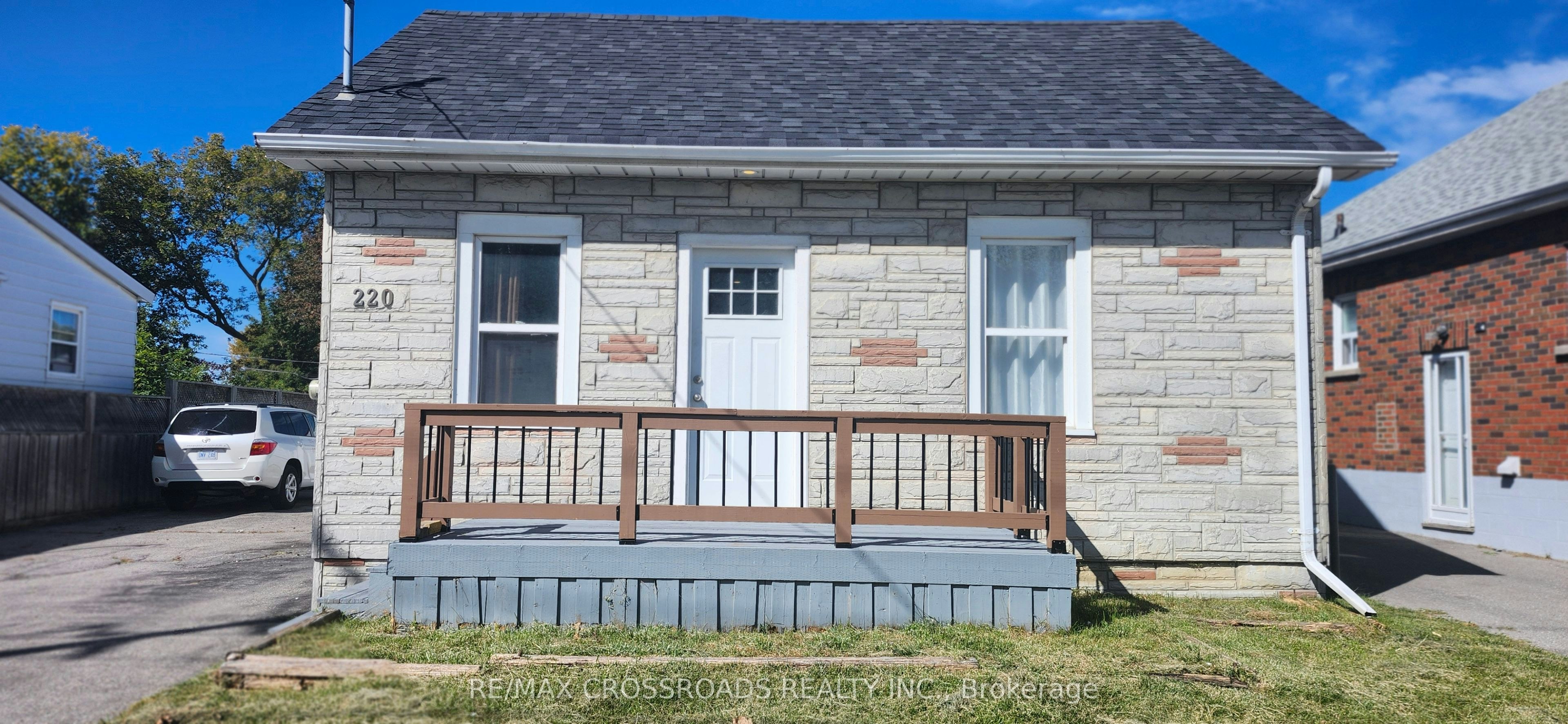 Basement unit-220 Mcnaughton Avenue, Oshawa, ON, L1H 3B6