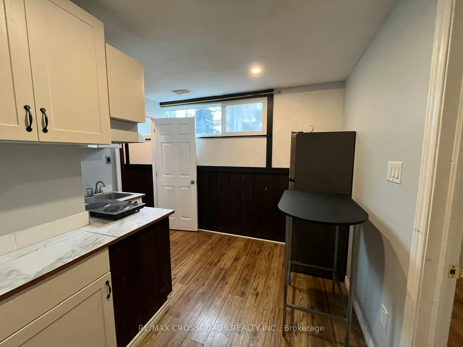 Basement unit-220 Mcnaughton Avenue, Oshawa, ON, L1H 3B6 - 4
