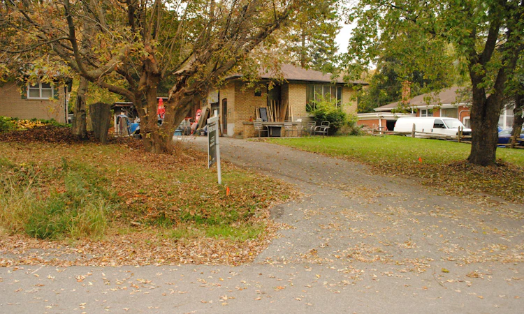 242 Island Road