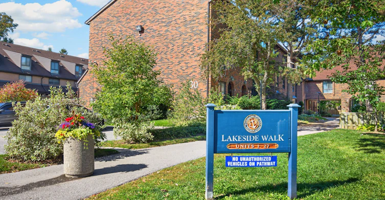 15-30 Livingston Road, Toronto, ON, M1E 4S5