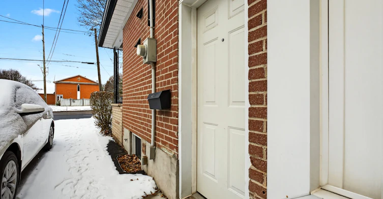 Basement-303 Rossland Road W, Whitby, ON, L1N 3H8 - 2