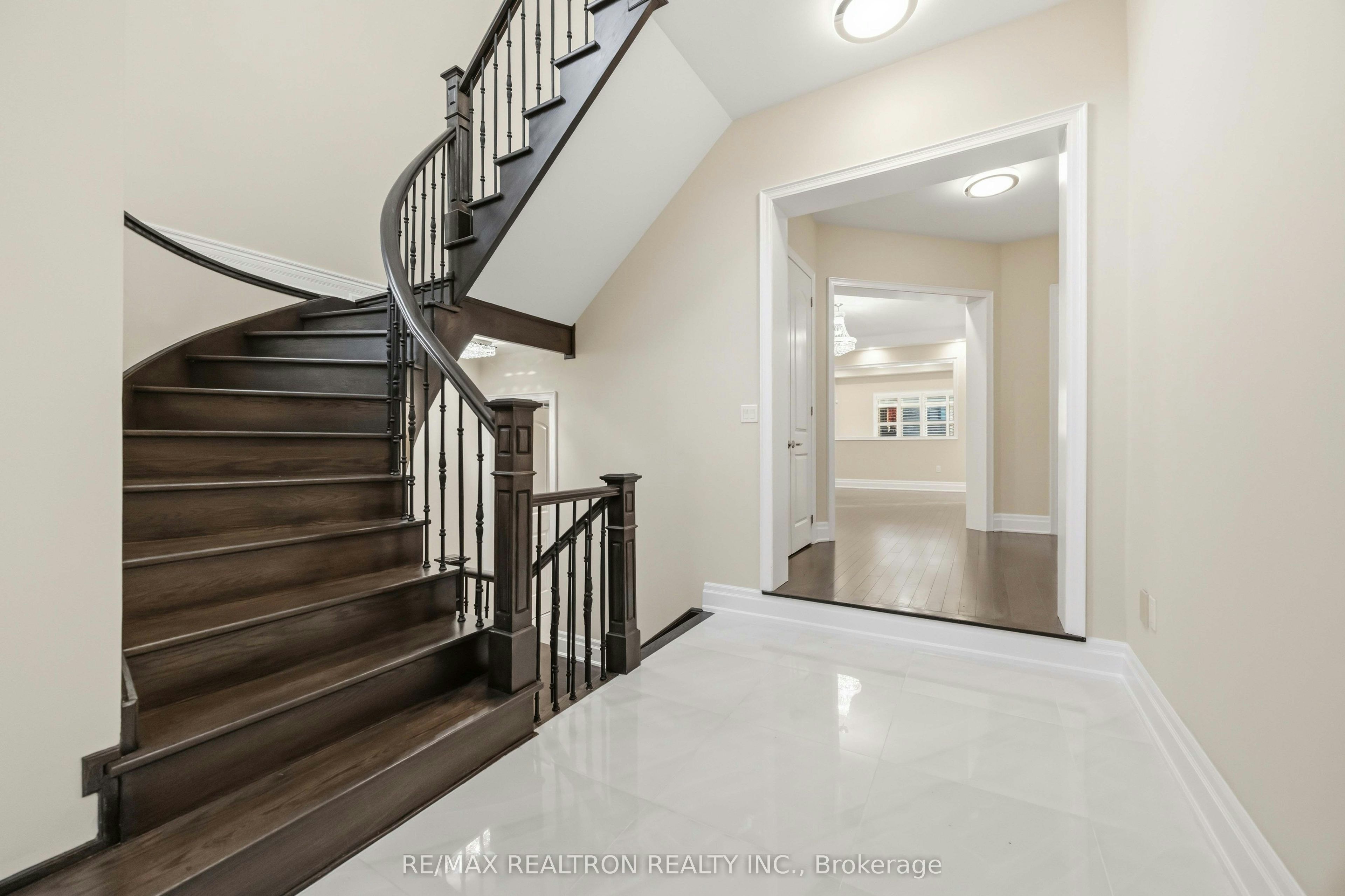 1917 Fairport Road, Pickering, ON, L1V 1T5 - 5