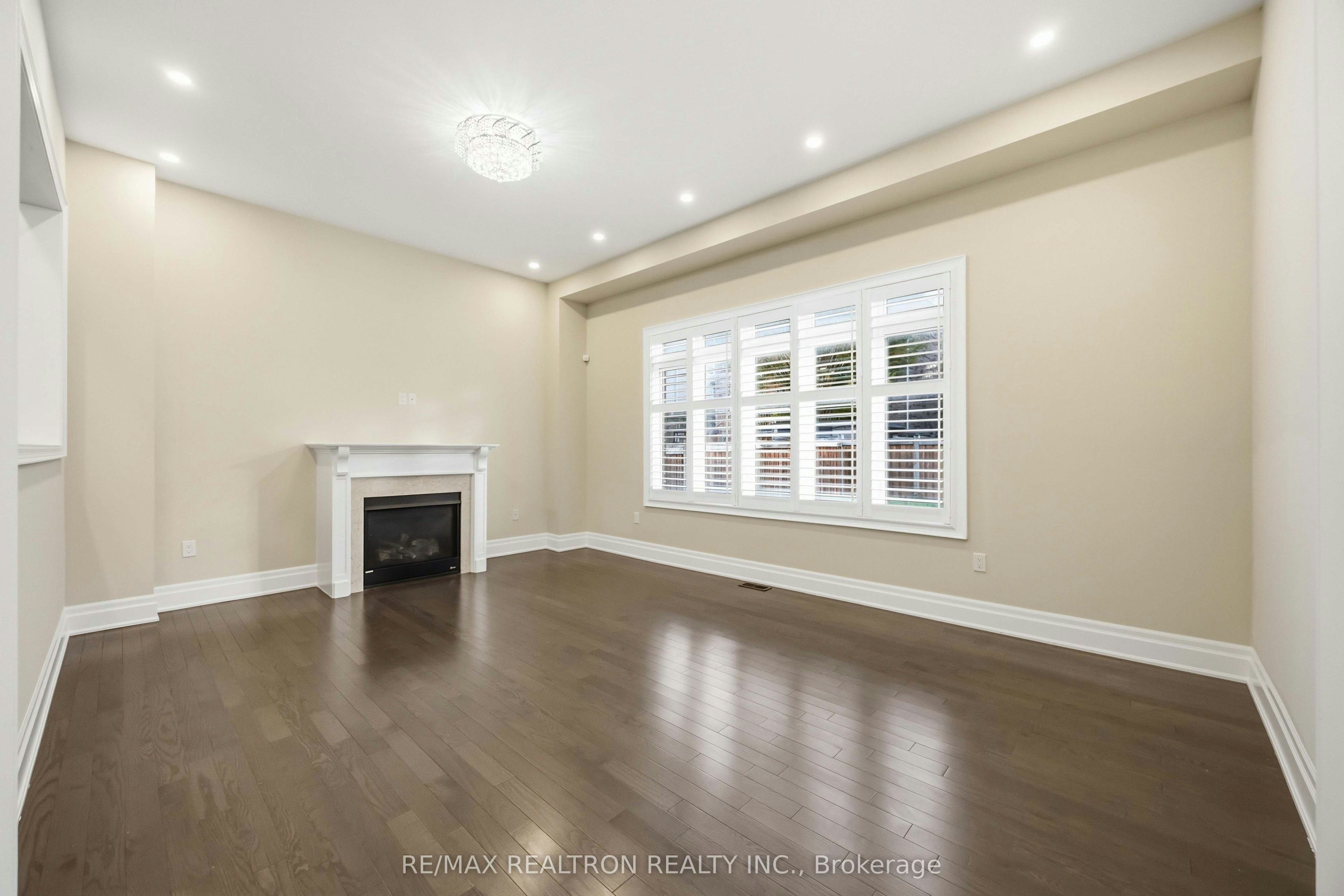 1917 Fairport Road, Pickering, ON, L1V 1T5 - 10