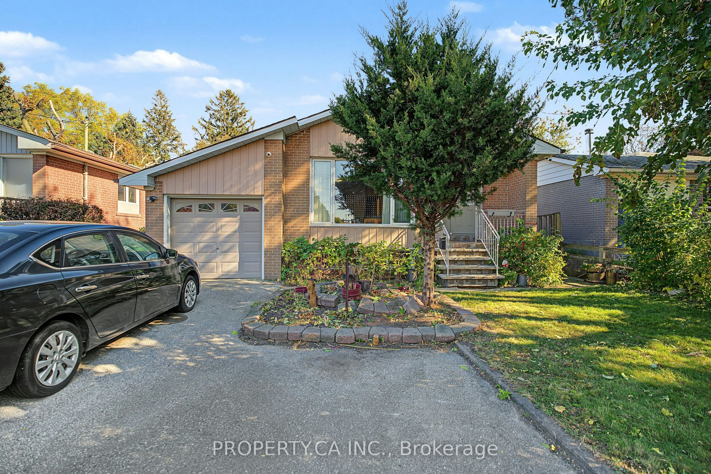 63 Bennett Road, Toronto, ON, M1E 3Y2