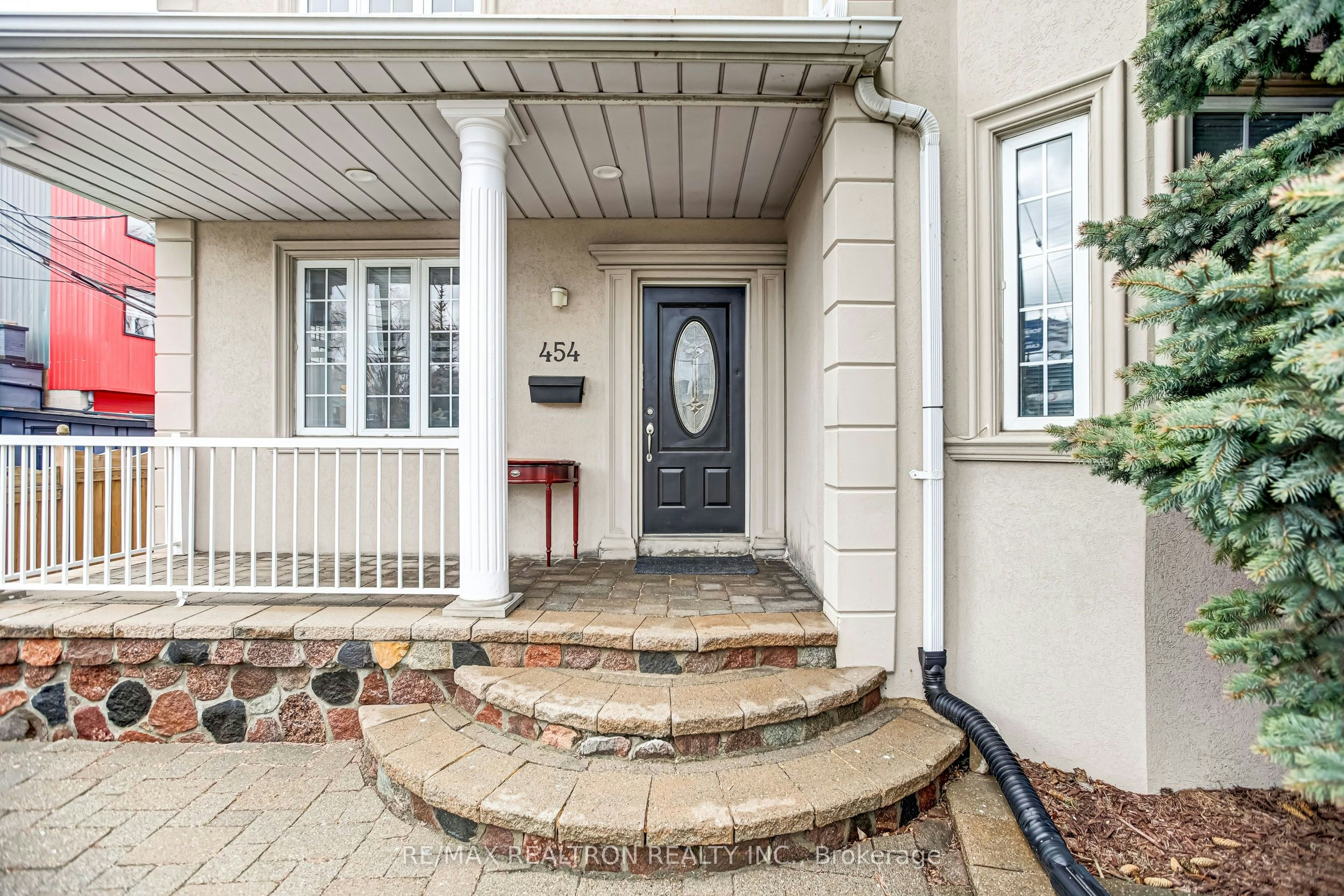 A1-454 Donlands Avenue, Toronto, ON, M4J 3S5 - 4