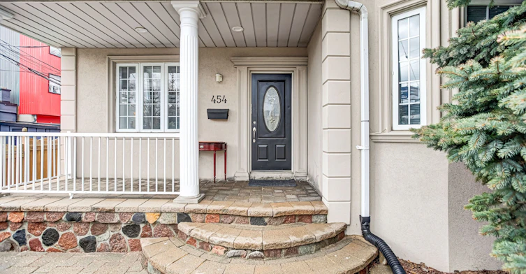 A1-454 Donlands Avenue, Toronto, ON, M4J 3S5 - 4