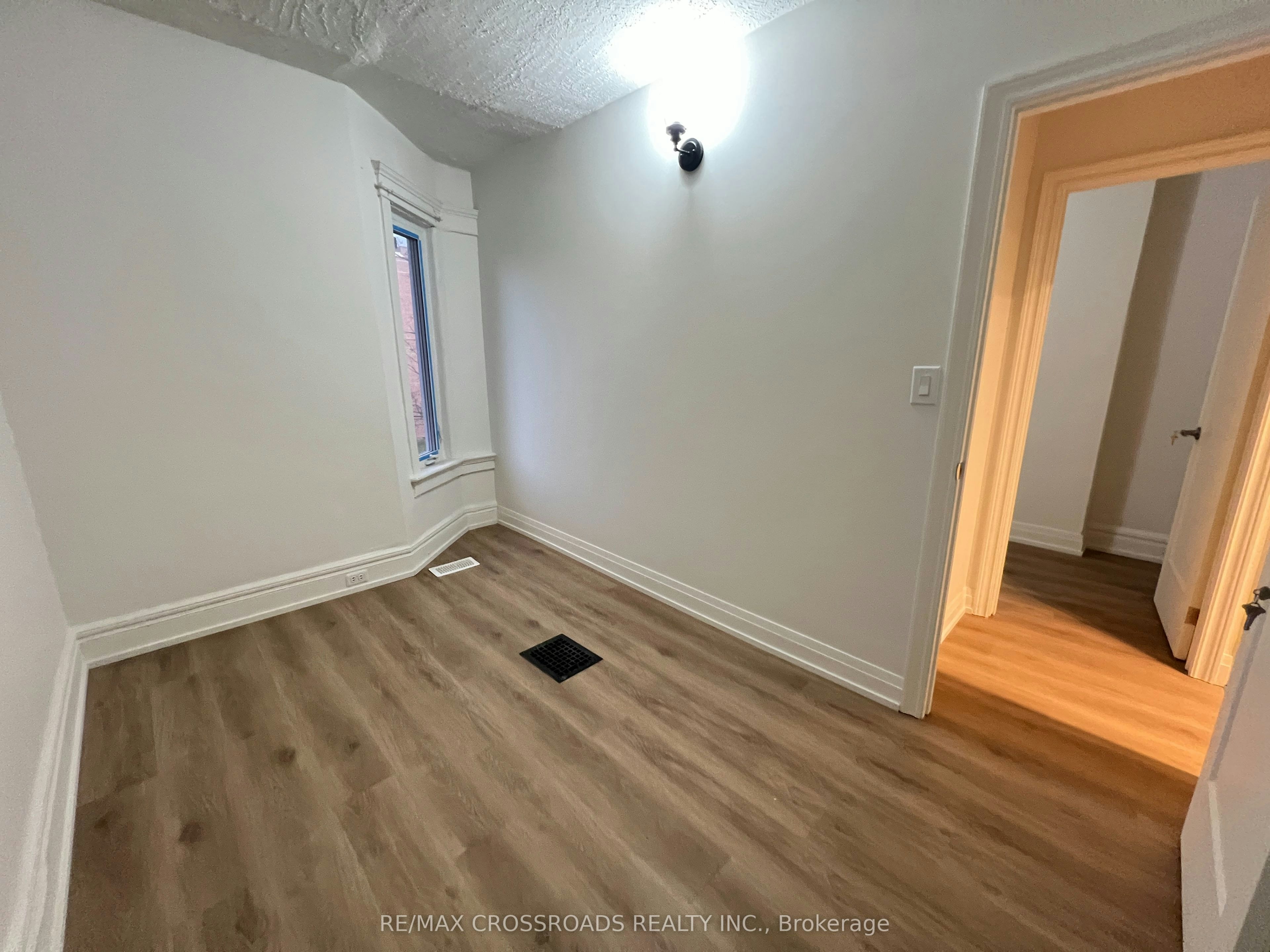 UNIT 2-82 Curzon Street, Toronto, ON, M4M 3B4 - 10