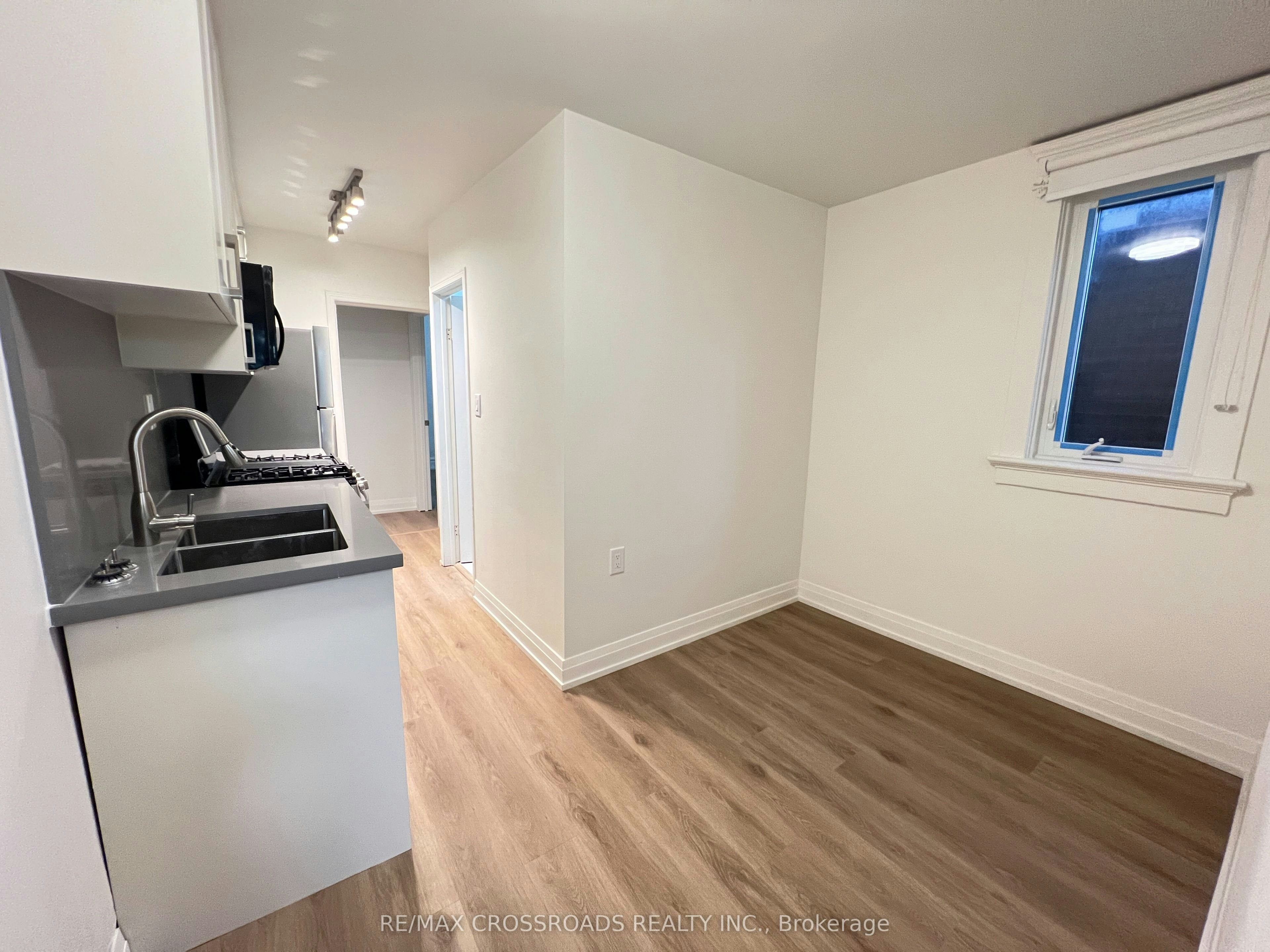 UNIT 2-82 Curzon Street, Toronto, ON, M4M 3B4 - 6