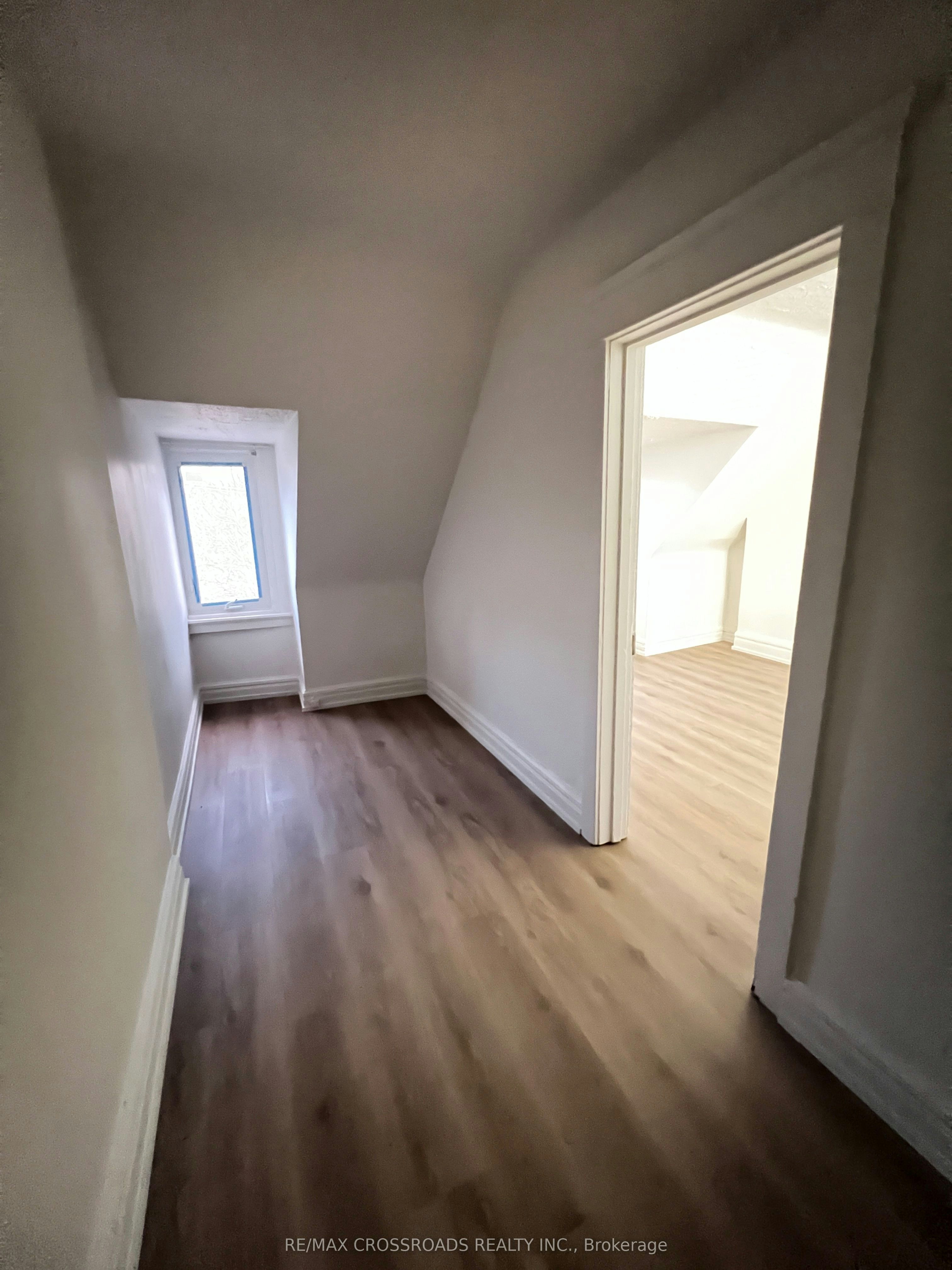 UNIT 3-82 Curzon Street, Toronto, ON, M4M 3B4 - 7