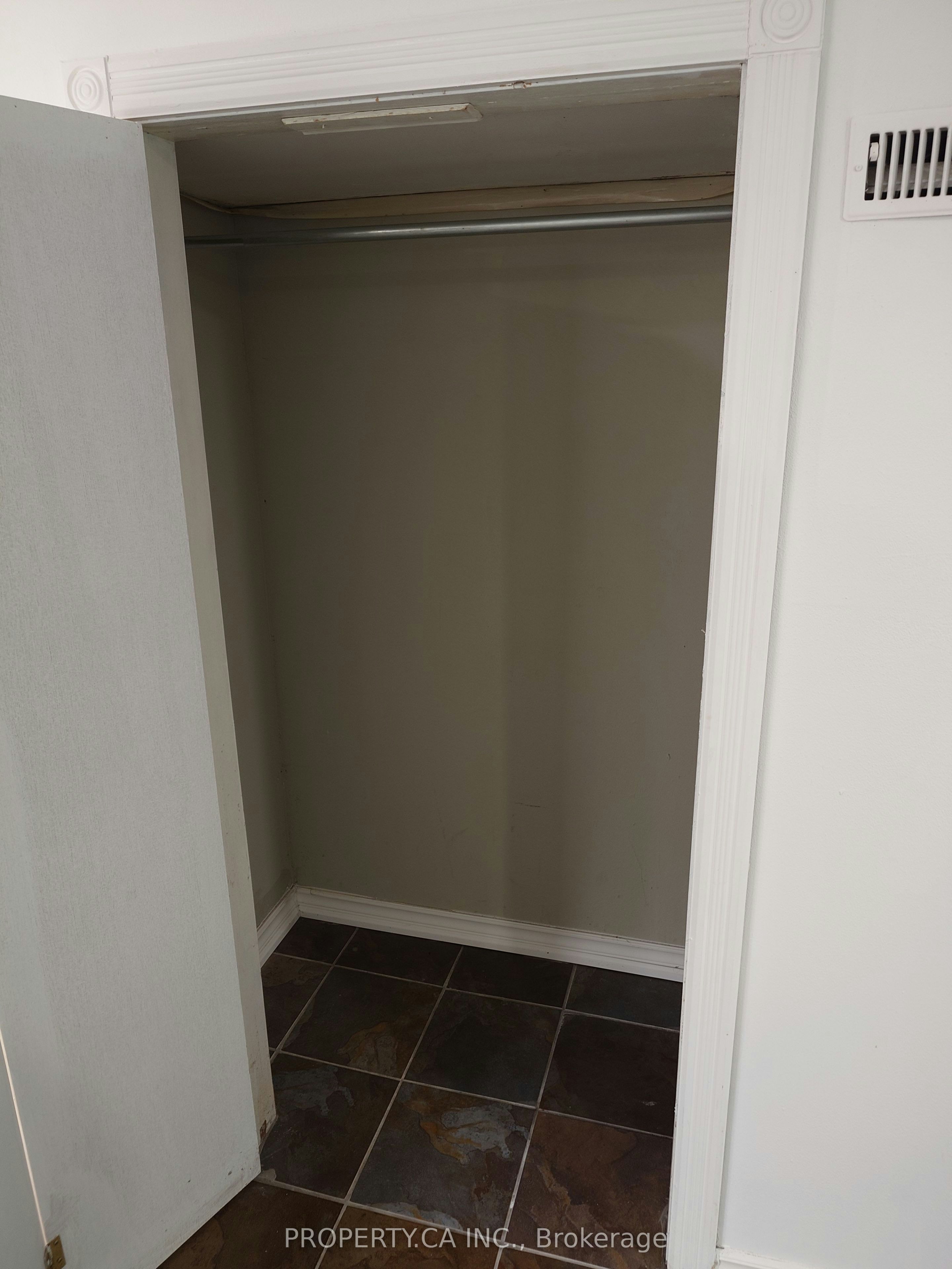 Basement-883 Grenoble Boulevard, Pickering, ON, L1W 1T7 - 8