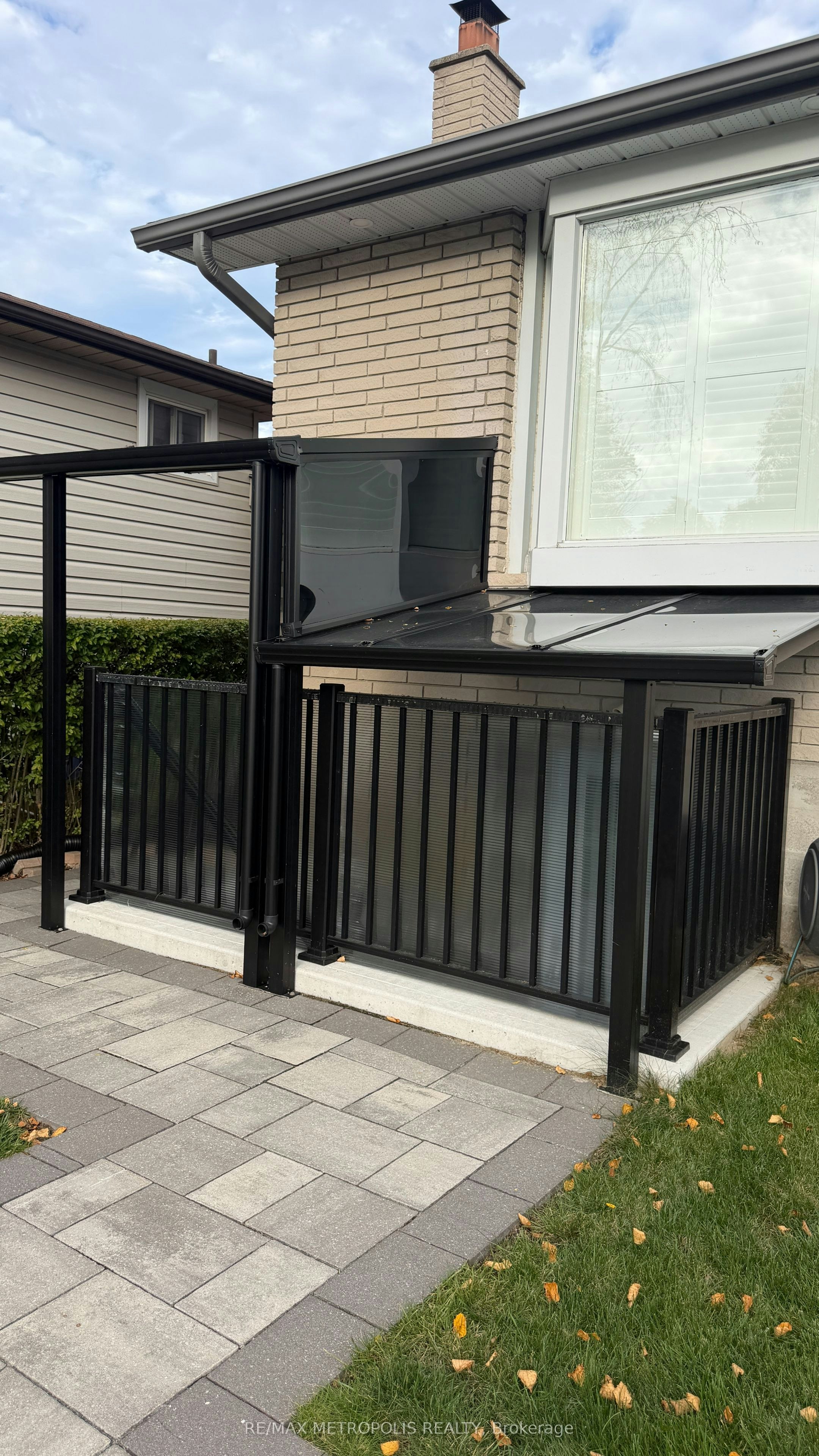 BSMT-38 O'dell Court, Ajax, ON, L1S 2W7 - 2