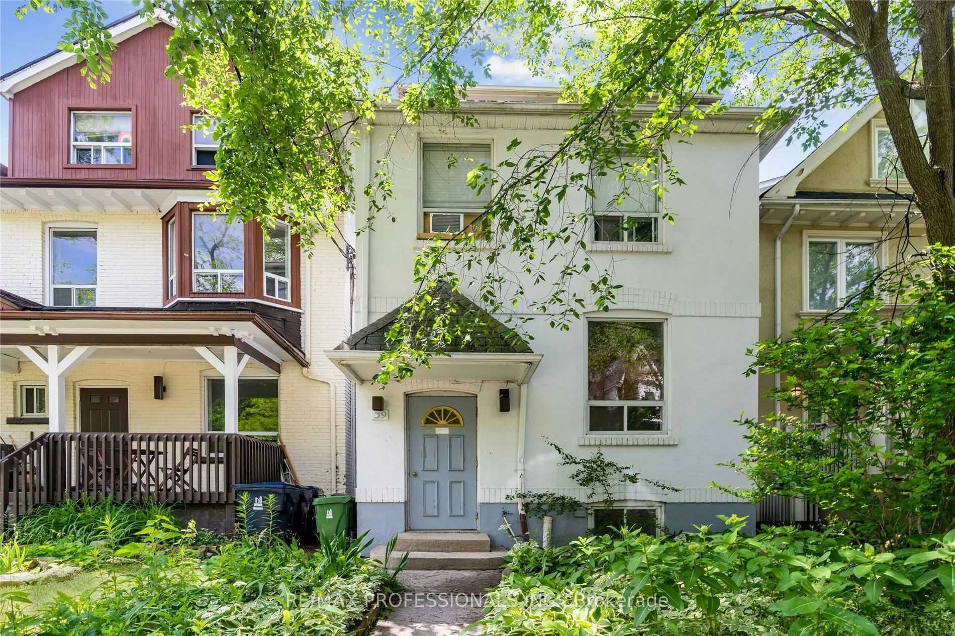 1-39 Albemarle Avenue, Toronto, ON, M4K 1H6