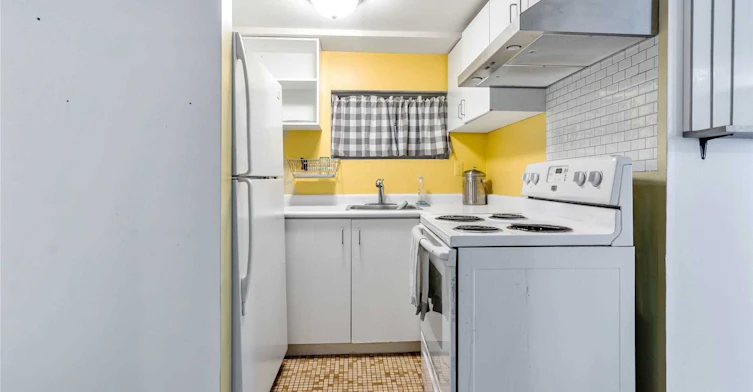 1-39 Albemarle Avenue, Toronto, ON, M4K 1H6 - 4