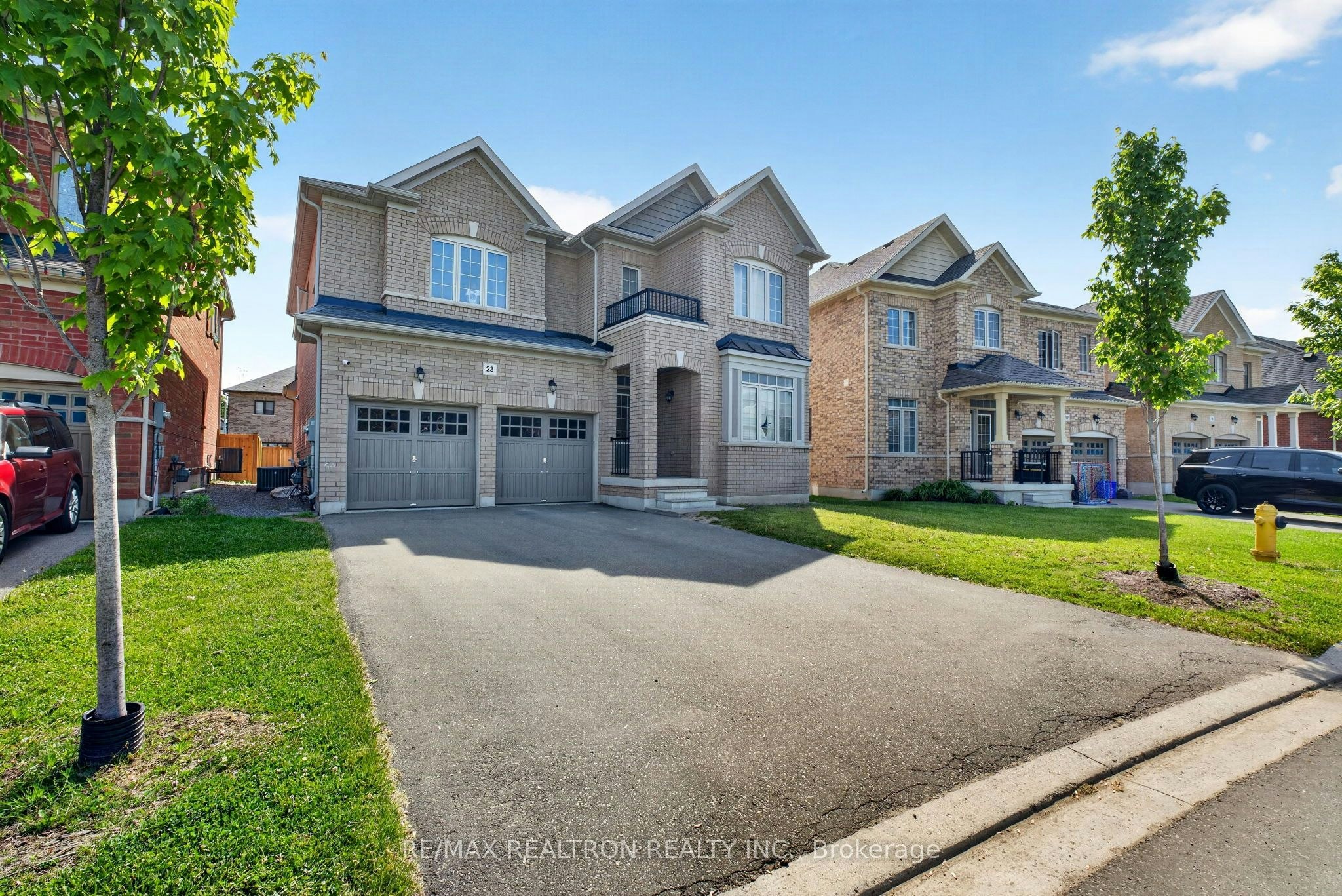 23 Douglas Kemp Crescent, Clarington, ON, L1C 7E3