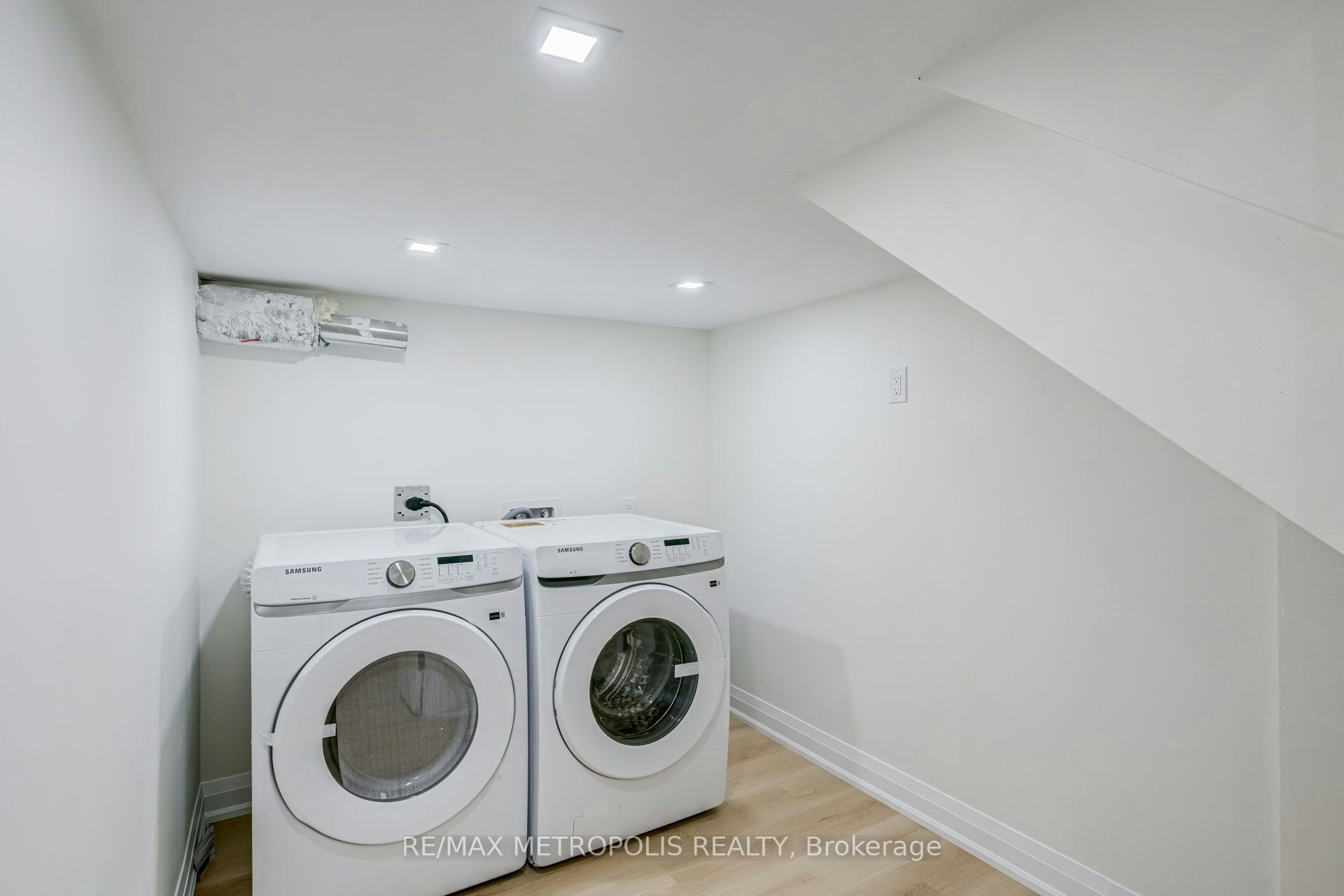 BSMT-43 Bridgeland Drive, Whitby, ON, L1P 0R2 - 35