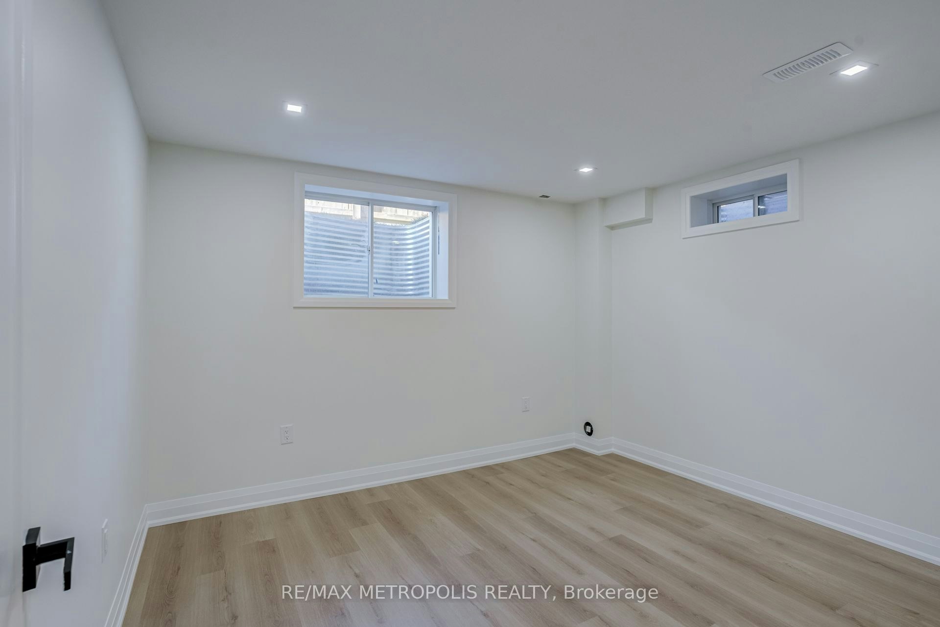 BSMT-43 Bridgeland Drive, Whitby, ON, L1P 0R2 - 29