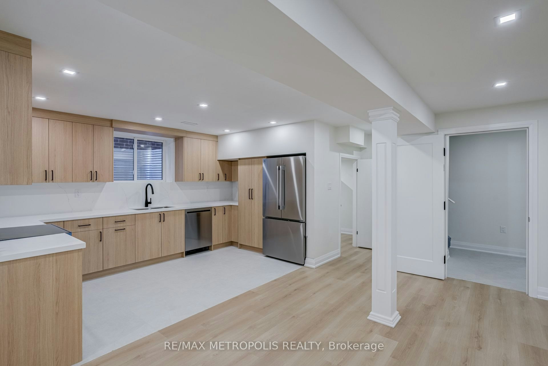 BSMT-43 Bridgeland Drive, Whitby, ON, L1P 0R2 - 19