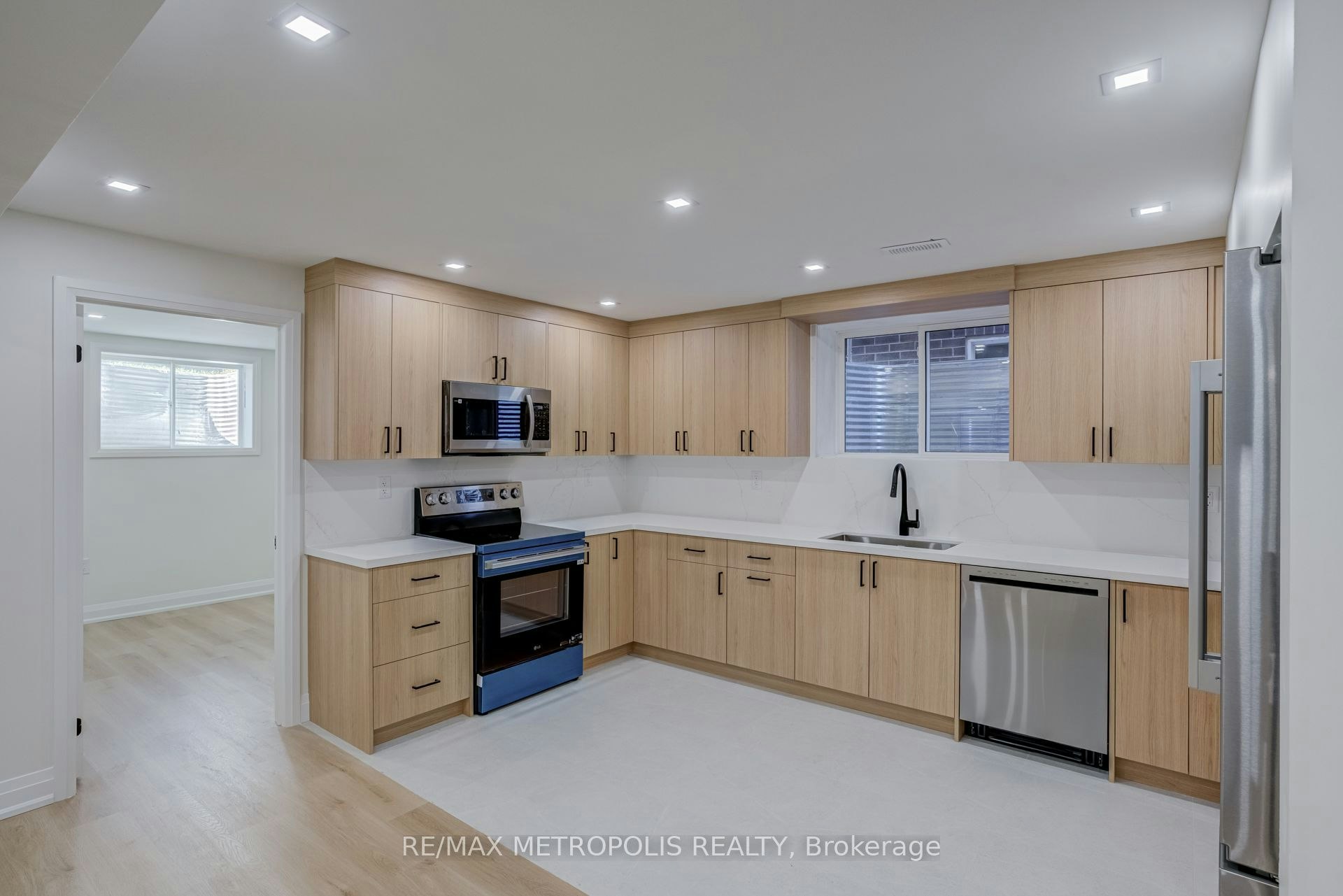 BSMT-43 Bridgeland Drive, Whitby, ON, L1P 0R2 - 22