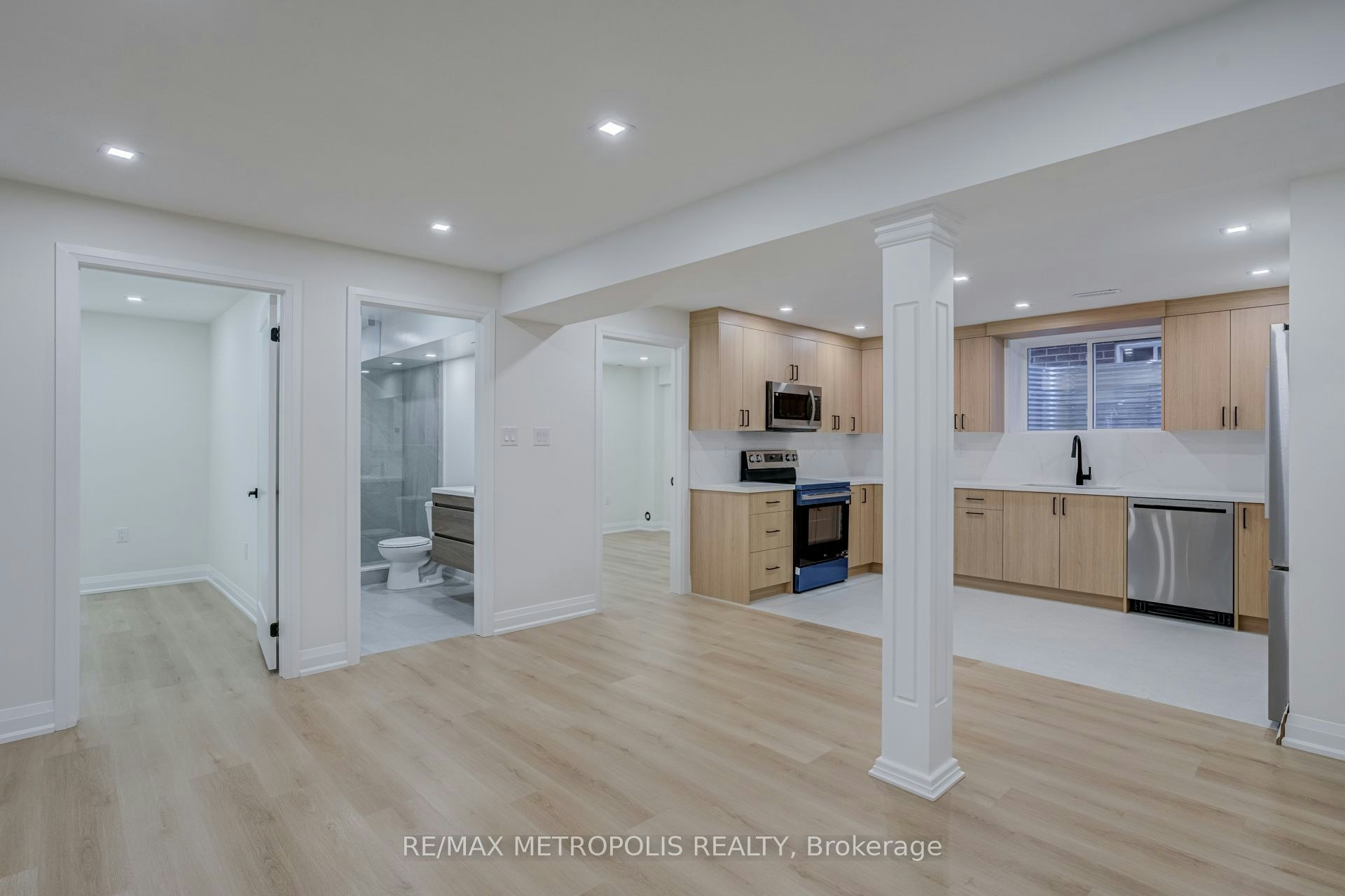 BSMT-43 Bridgeland Drive, Whitby, ON, L1P 0R2 - 21