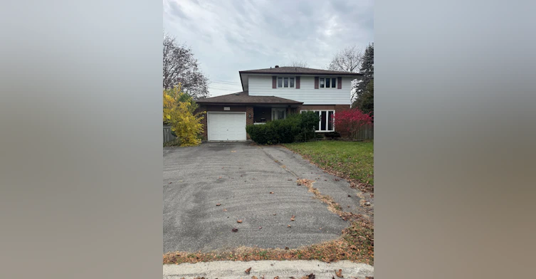 Main-349 Carnaby Court, Oshawa, ON, L1G 6N7