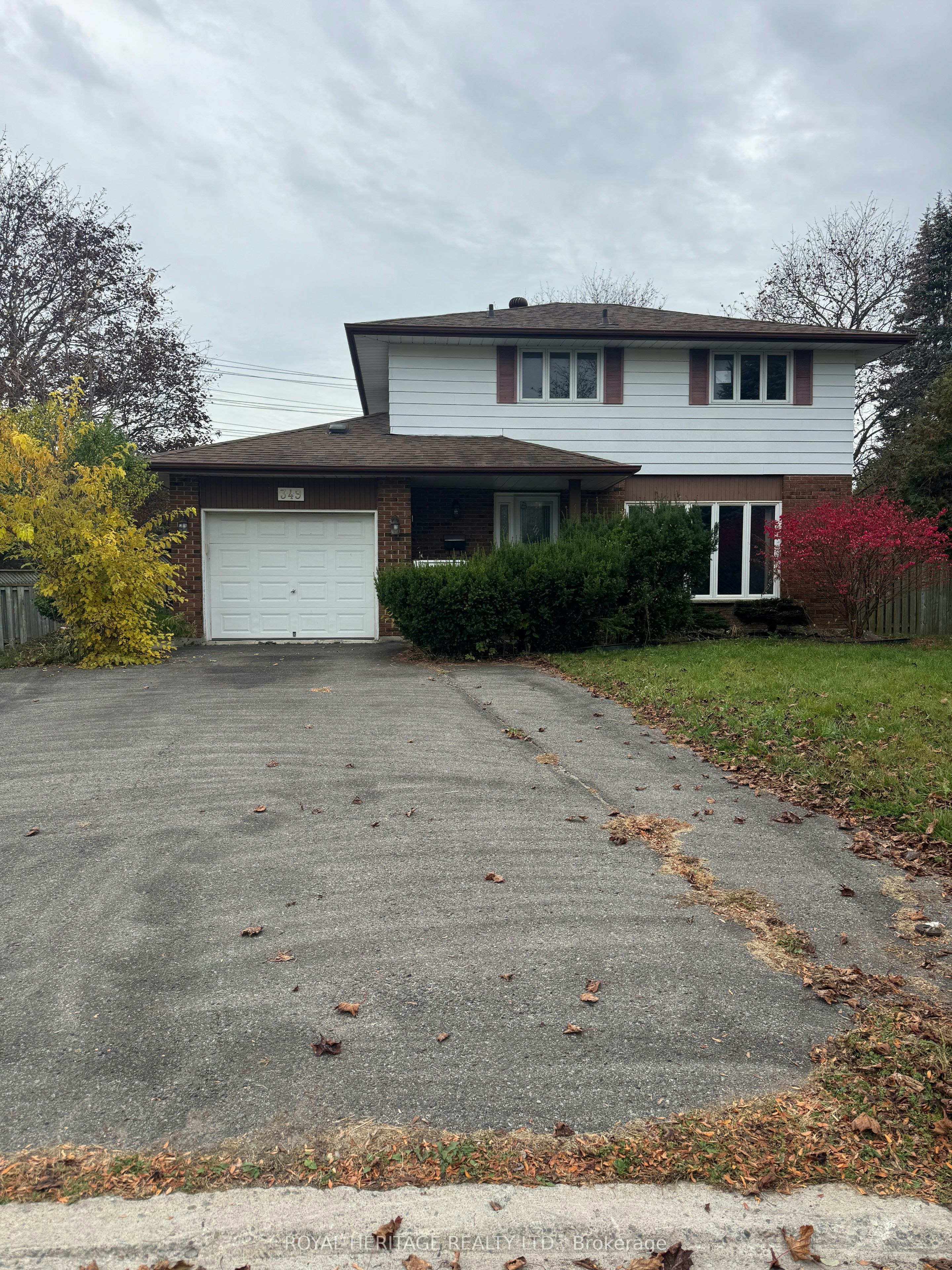 349 Carnaby Court, Oshawa, ON, L1G 6N7