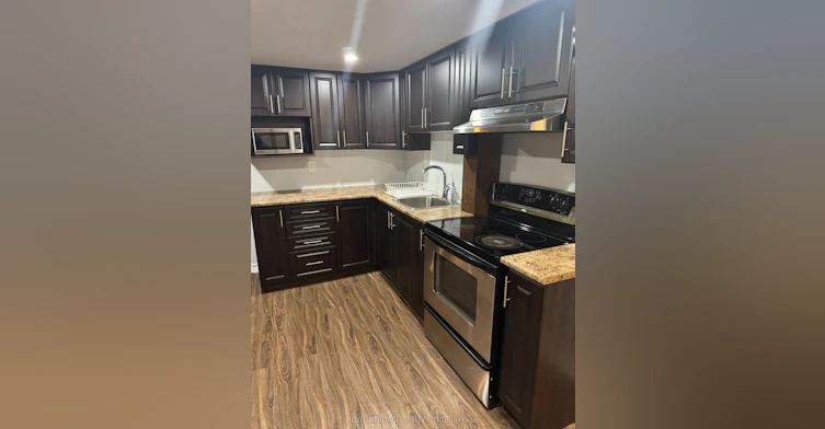 349 Carnaby Court, Oshawa, ON, L1G 6N7 - 25
