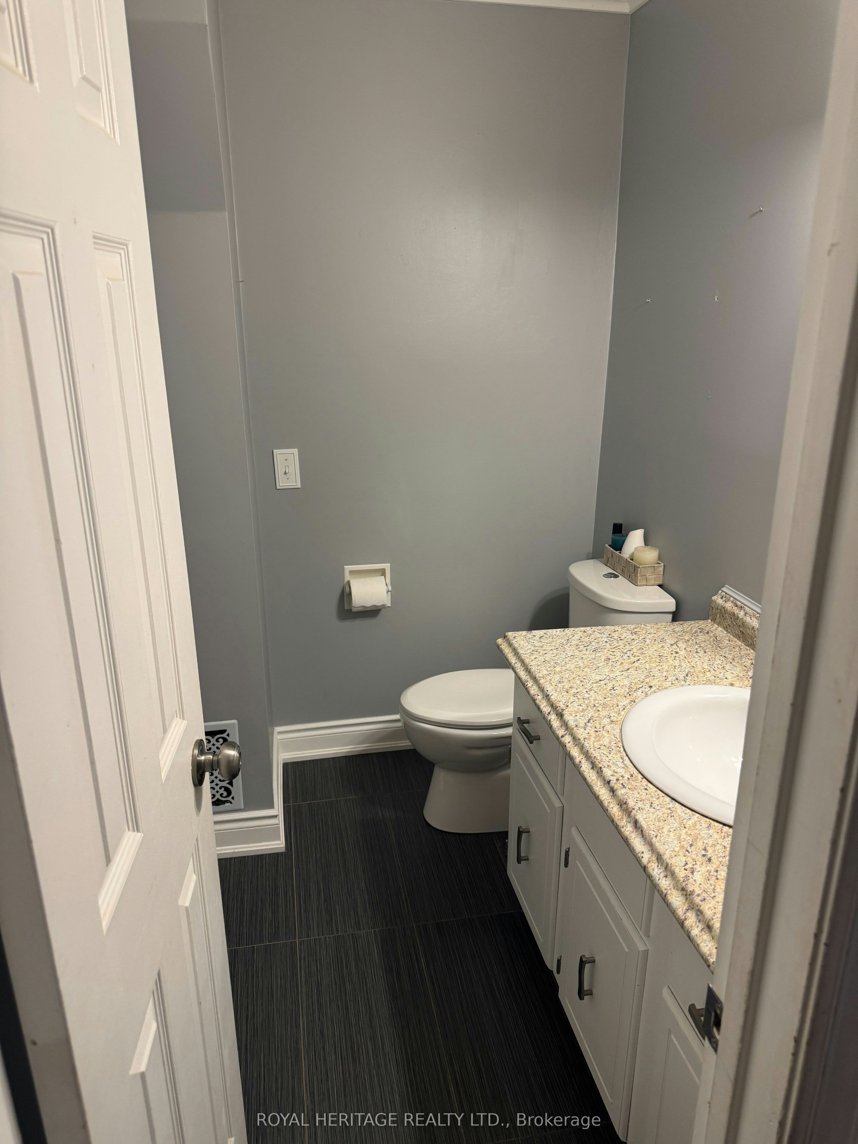 349 Carnaby Court, Oshawa, ON, L1G 6N7 - 18