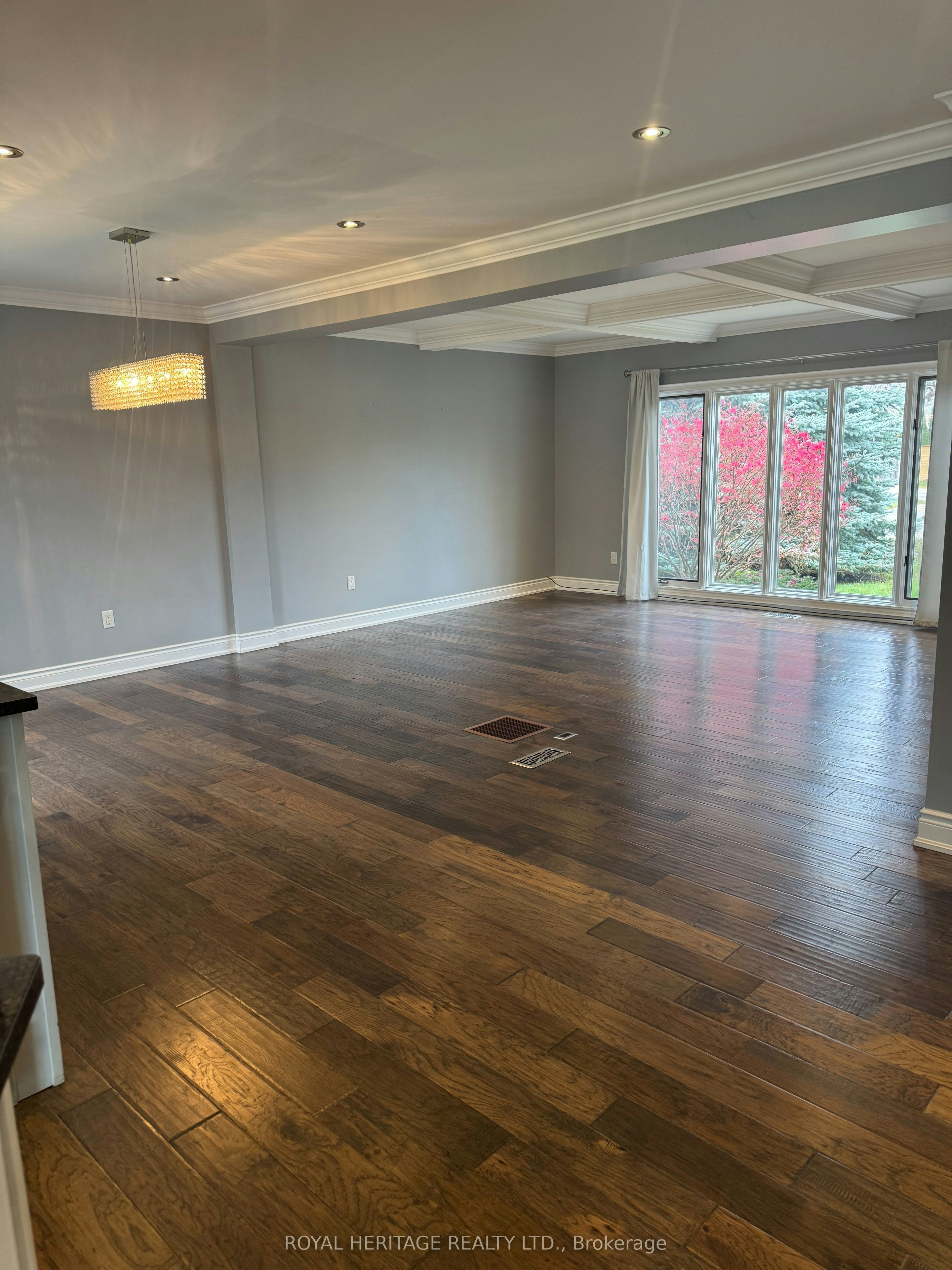 349 Carnaby Court, Oshawa, ON, L1G 6N7 - 11