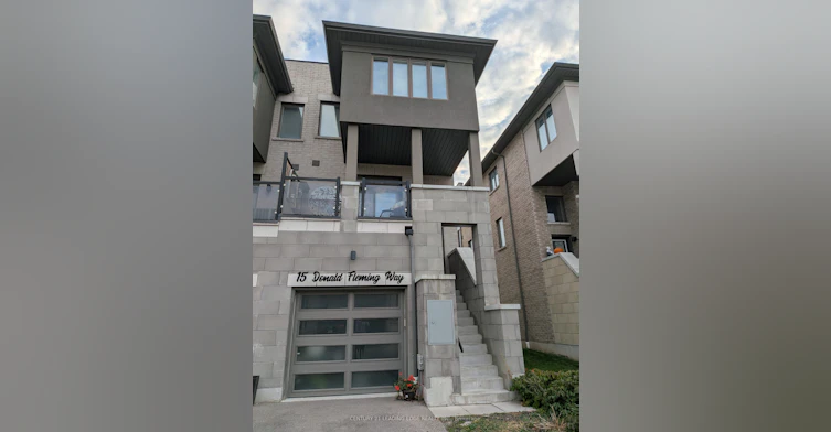 56-15 Donald Fleming Way, Whitby, ON, L1R 0N8